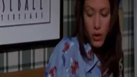 La bionda si è perme ...