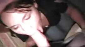 Un uomo prende web c ...