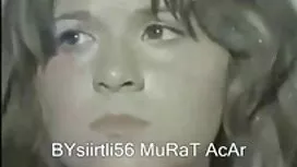 Sesso sul letto bian ...