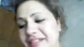 Giovane ragazza con  ...