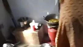 Giovane slut lesbich ...