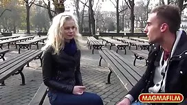 Oggi lei va per bell ...