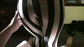 Spiare il video porn ...