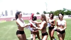 Si masturba in video ...